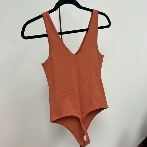 Super soft bodysuit from Abercrombie & Fitch - Picture 2 of 3